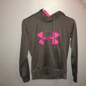 Womens Underarmor Sweatshirt